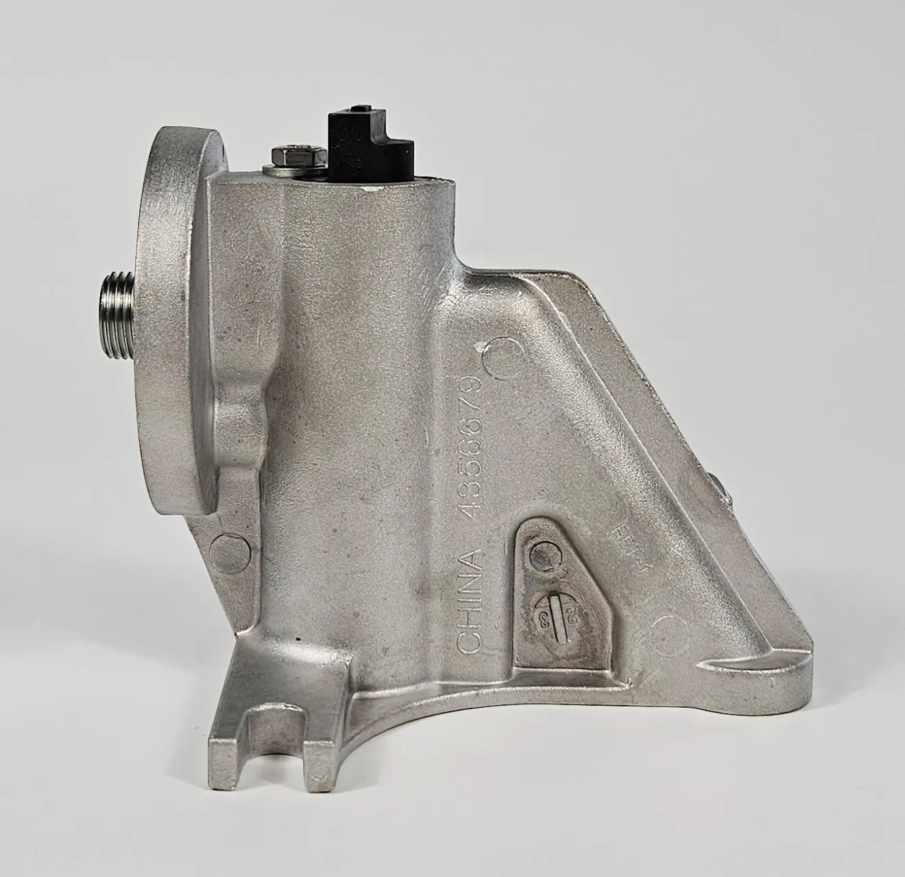 Головка фильтра ОЖ Cummins М11/QSM11/ISM11 3819767 4356679