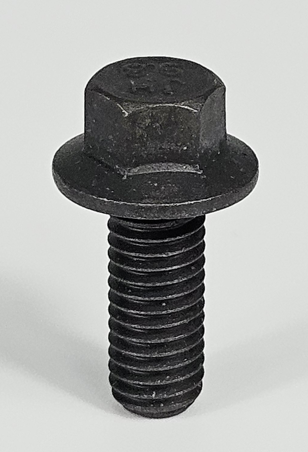 Болт с фланцем и шестигранной головкой Cummins M11 3900630